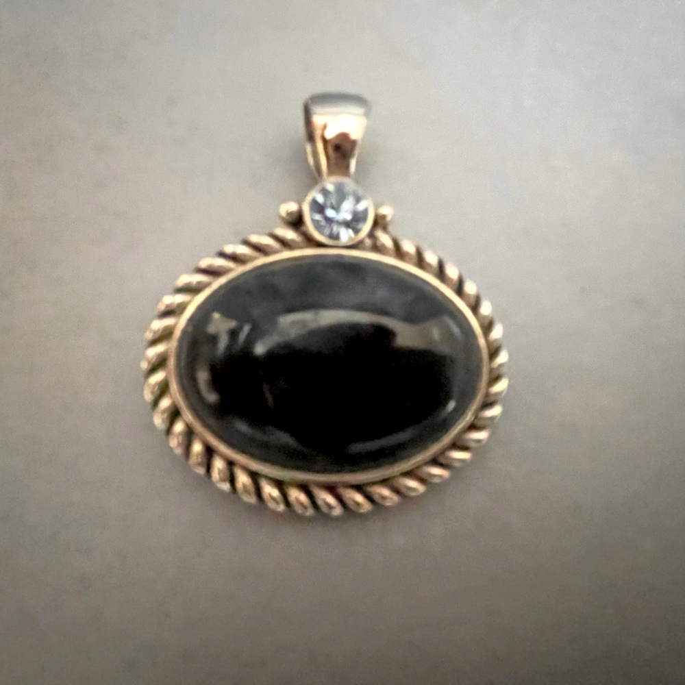 LIA SOPHIA~ beautiful pendant
